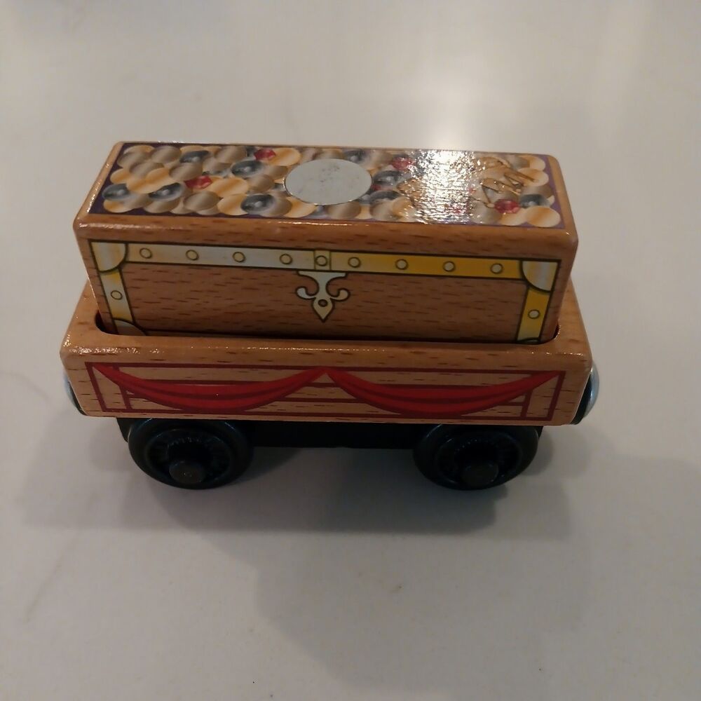 Thomas the Train Cake Cargo Car Wooden Railway Thomas & Friends with Cargo Block